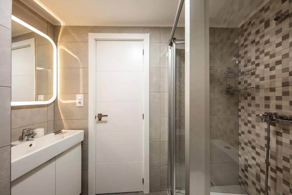 Sea View Central Beach Аликанте Экстерьер фото